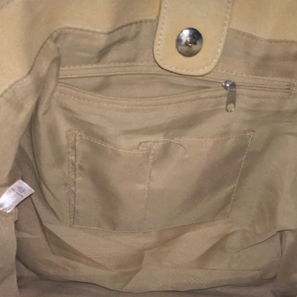 Vtg. Beige Tote with silver stud trim - Picture 3 of 3